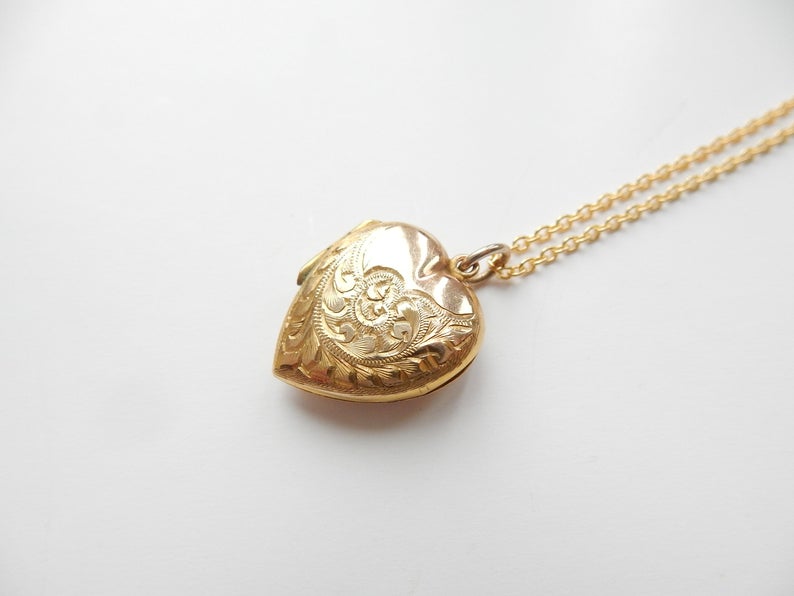 Vintage 9 Carat Gold Back & Front Locket Keepsake Heart Locket Necklace