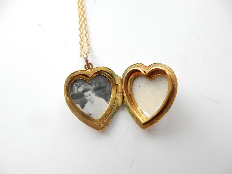 Vintage 9 Carat Gold Back & Front Locket Keepsake Heart Locket Necklace