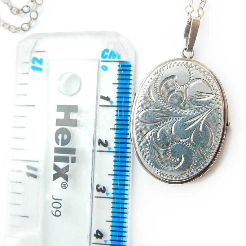 Vintage Sterling Silver Engraved Photo Locket Necklace