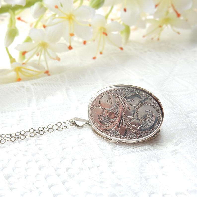Vintage Sterling Silver Engraved Photo Locket Necklace