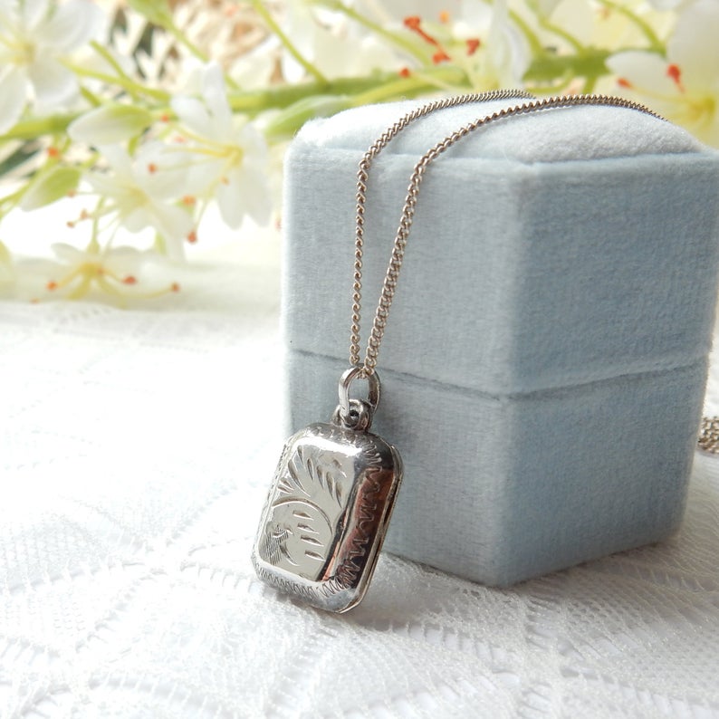 Vintage Sterling Silver Engraved Photo Locket Necklace