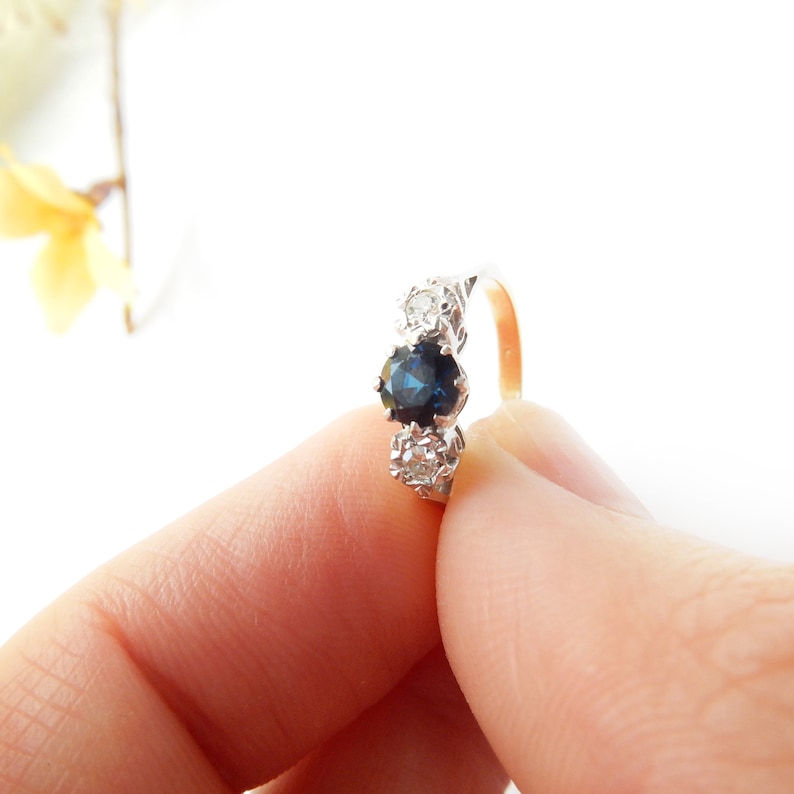 Vintage 18ct Gold Platinum Sapphire & Diamond Ring US Size 5 UK L