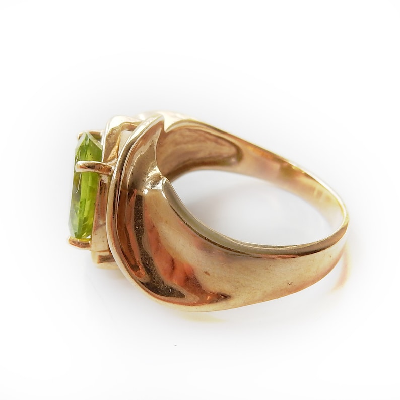 Vintage Modernist 10k Gold Lime Green Spinel Ring US Size 5 UK O