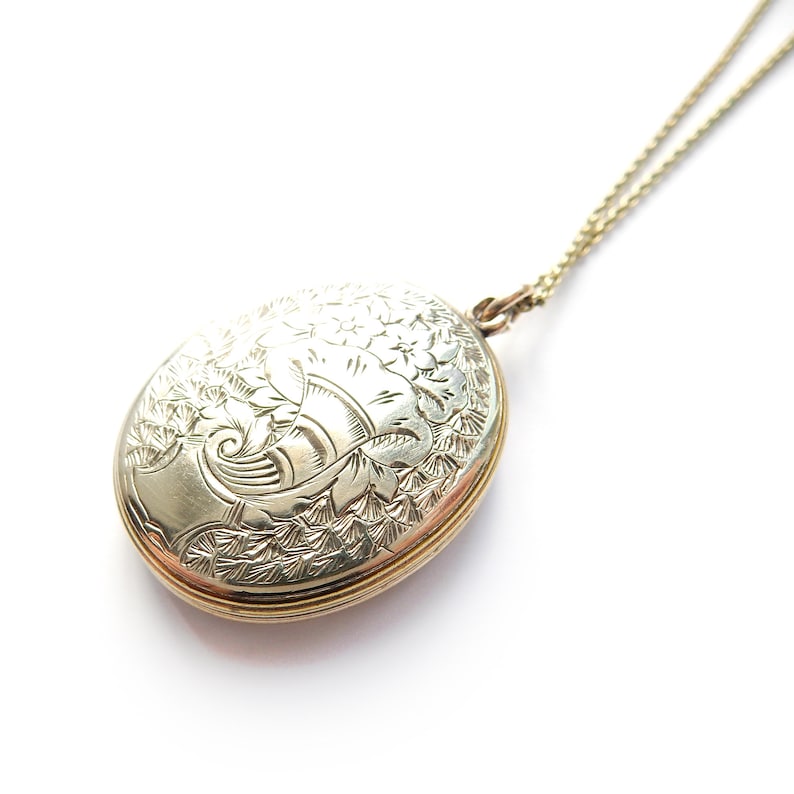 Edwardian Rolled Gold Engraved Photo Locket