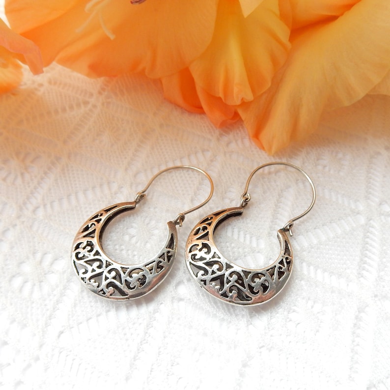 Vintage Sterling Silver Filigree Hoop Earrings