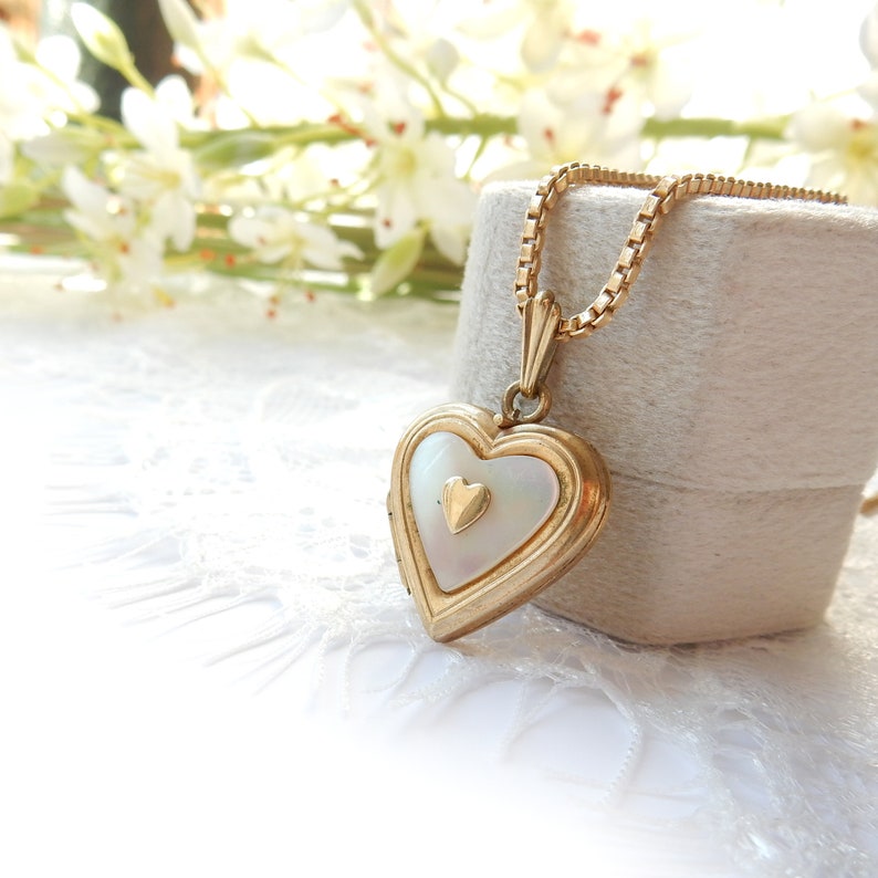 Vintage Rolled Gold Shell Heart Locket Necklace