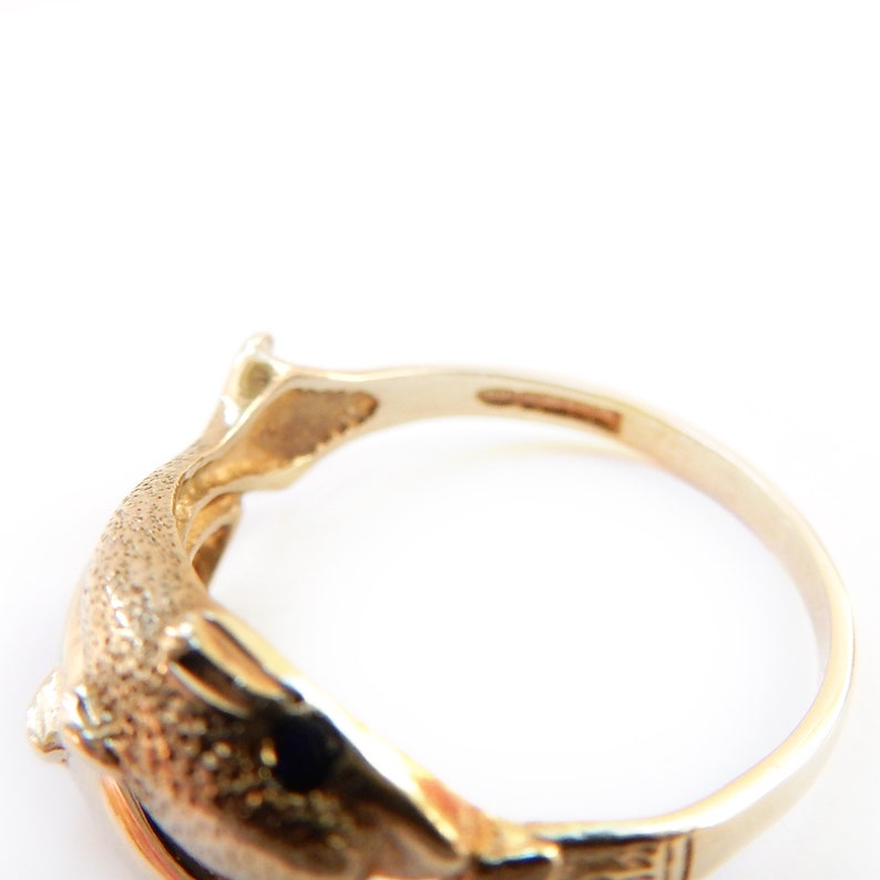 Vintage 9ct Gold Sapphire Dolphin Ring Size 6
