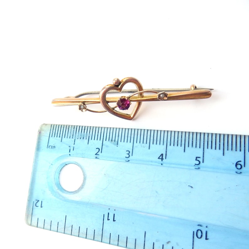 Antique 9ct Gold Ruby & Seed Pearl Heart Brooch