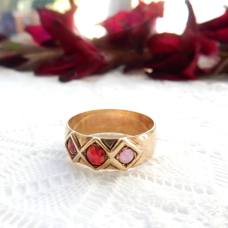 Antique 9k Gold Garnet & Ruby Ring US Size 9 UK T