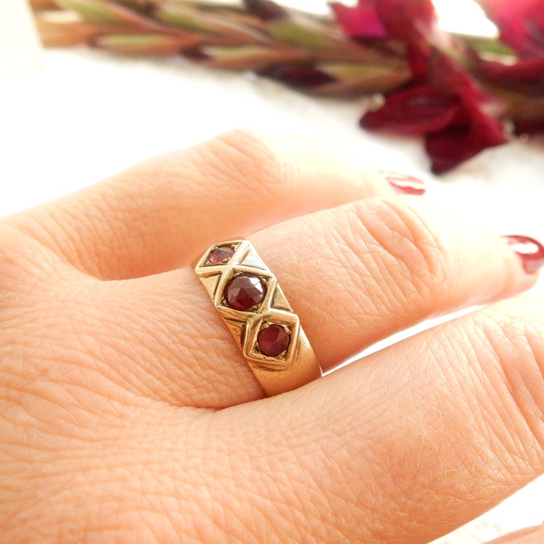 Antique 9k Gold Garnet & Ruby Ring US Size 9 UK T