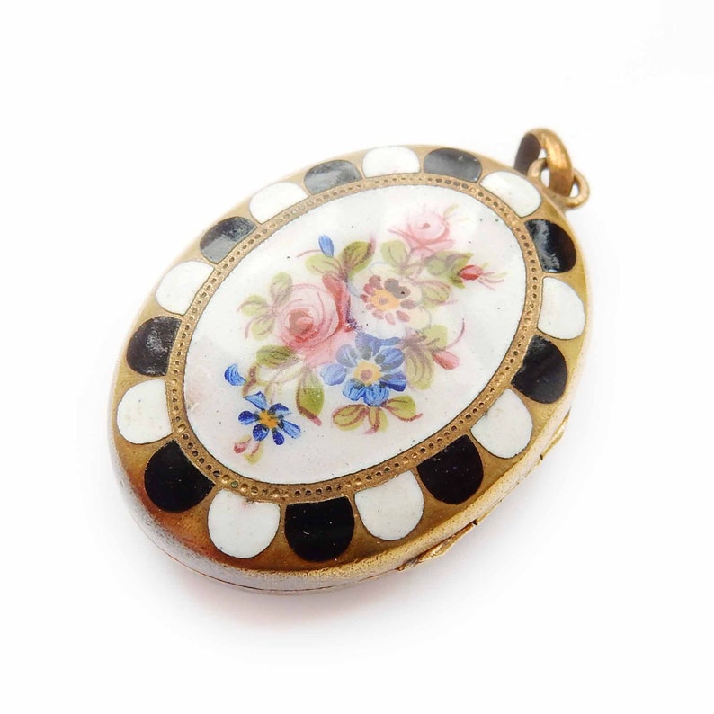 Victorian Goldplated Enamel Flower Bouquet Locket