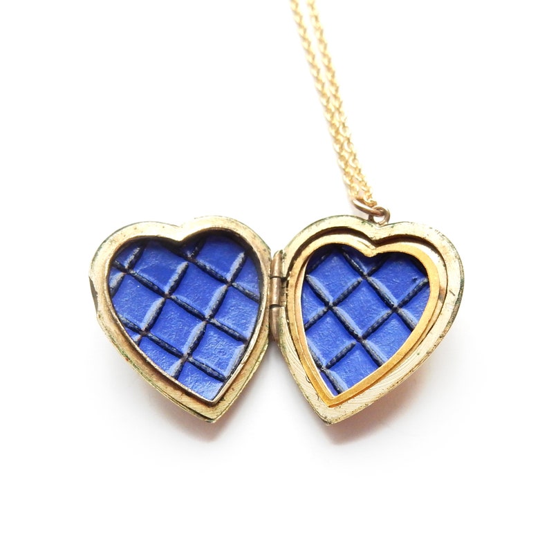 Vintage 9ct Gold Back & Front Sunburst Heart Locket & Chain