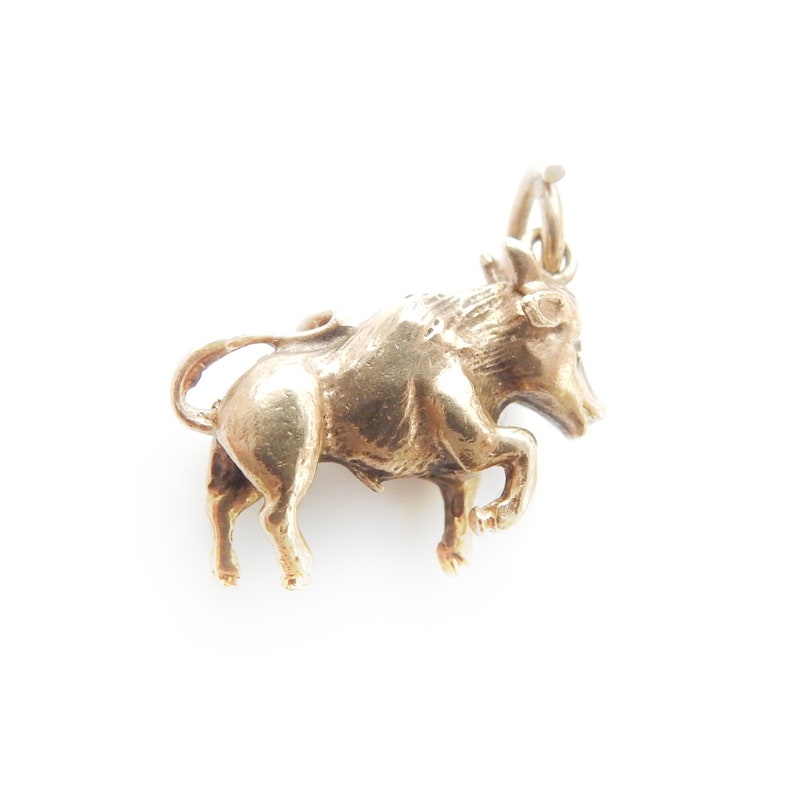 Antique 9ct Gold Bull Ox Charm (2.8grams)