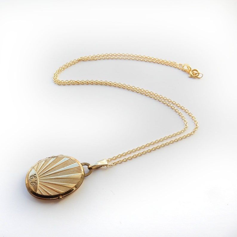 Vintage Rolled Gold Sunburst Locket