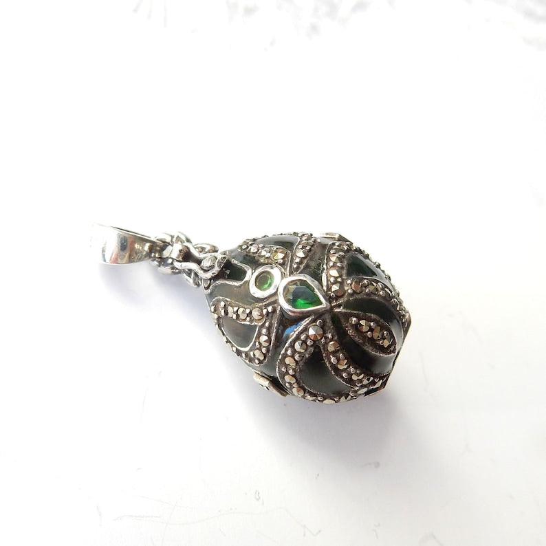 Vintage Sterling Silver Emerald Green Enamel Egg Locket Pendant