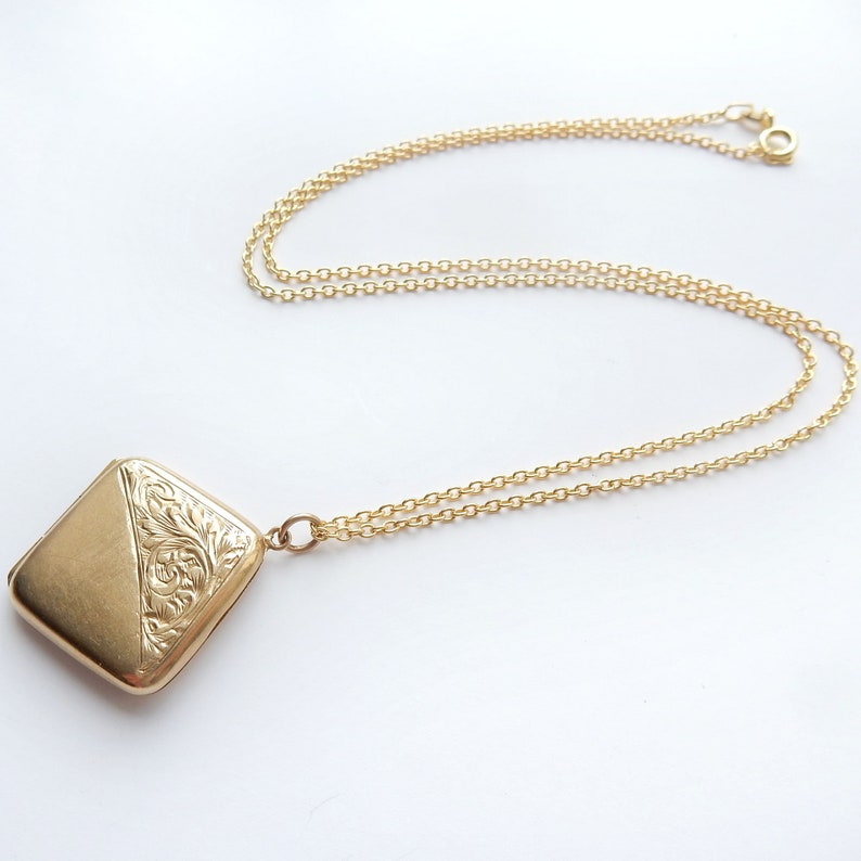 Vintage 9ct Gold Back & Front Diamond Locket & Chain