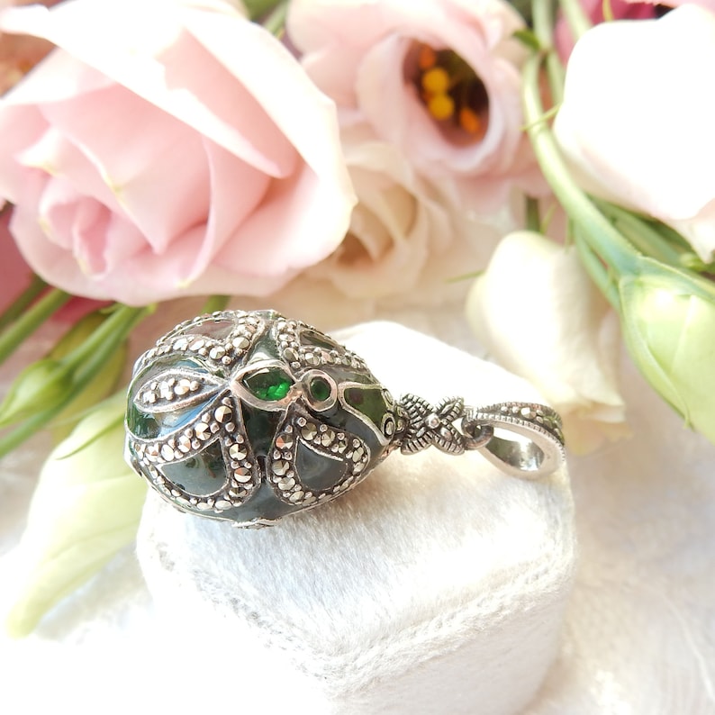 Vintage Sterling Silver Emerald Green Enamel Egg Locket Pendant
