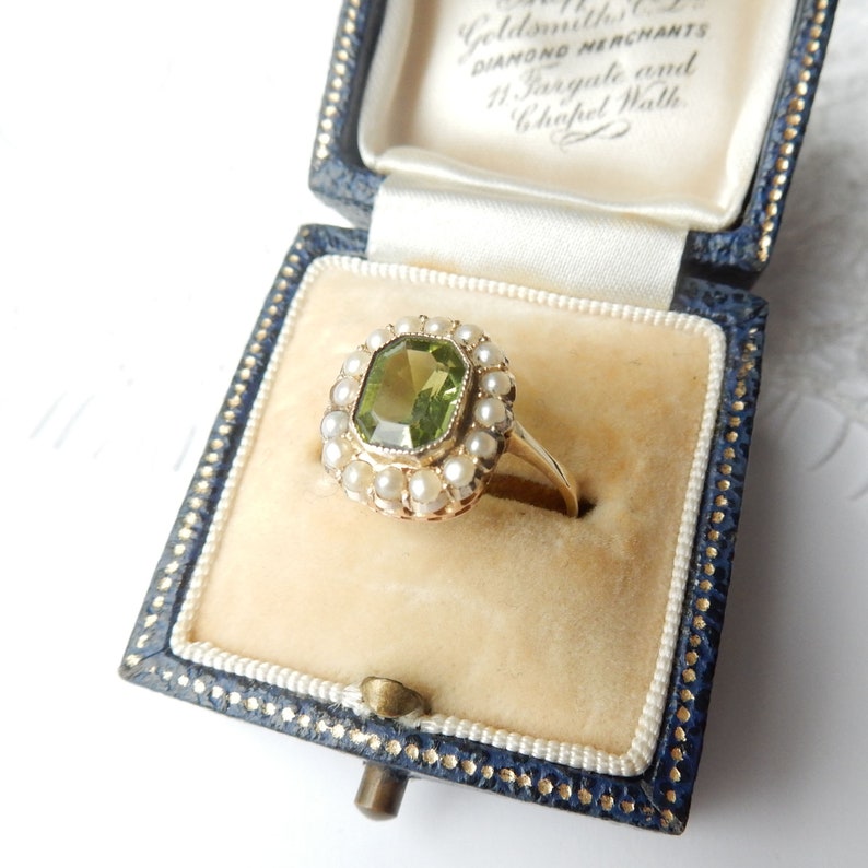 Antique 9ct Gold Peridot & Seed Pearl Ring US Size 6