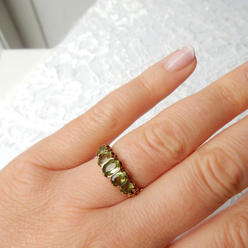 Antique 9ct Gold Peridot Five Stone Ring US Size 6 3/4