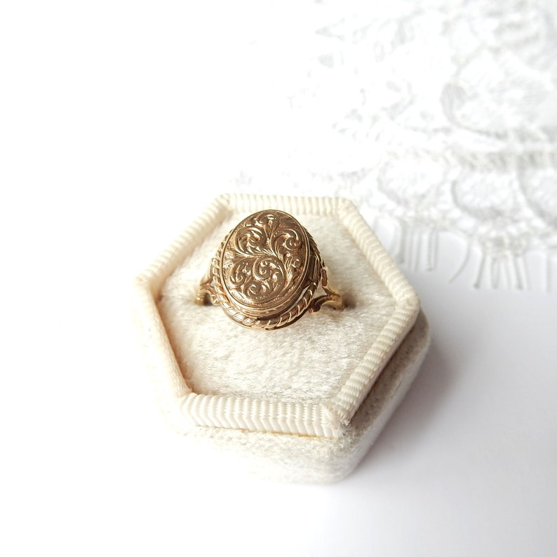 Vintage 9ct Gold Poison Ring US Size 5 3/4