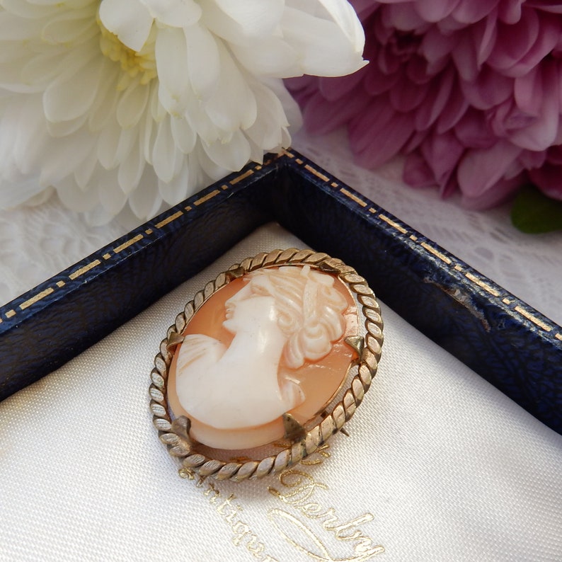Antique Rolled Gold Shell Cameo Brooch