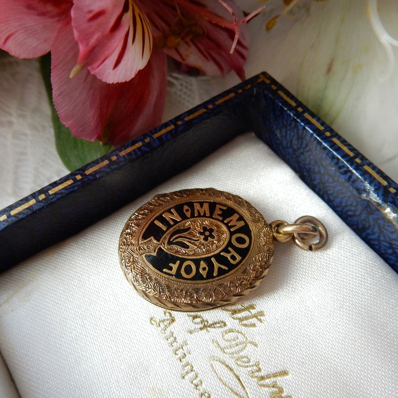 Victorian Rolled Gold Enamel "In Memory Of" Locket