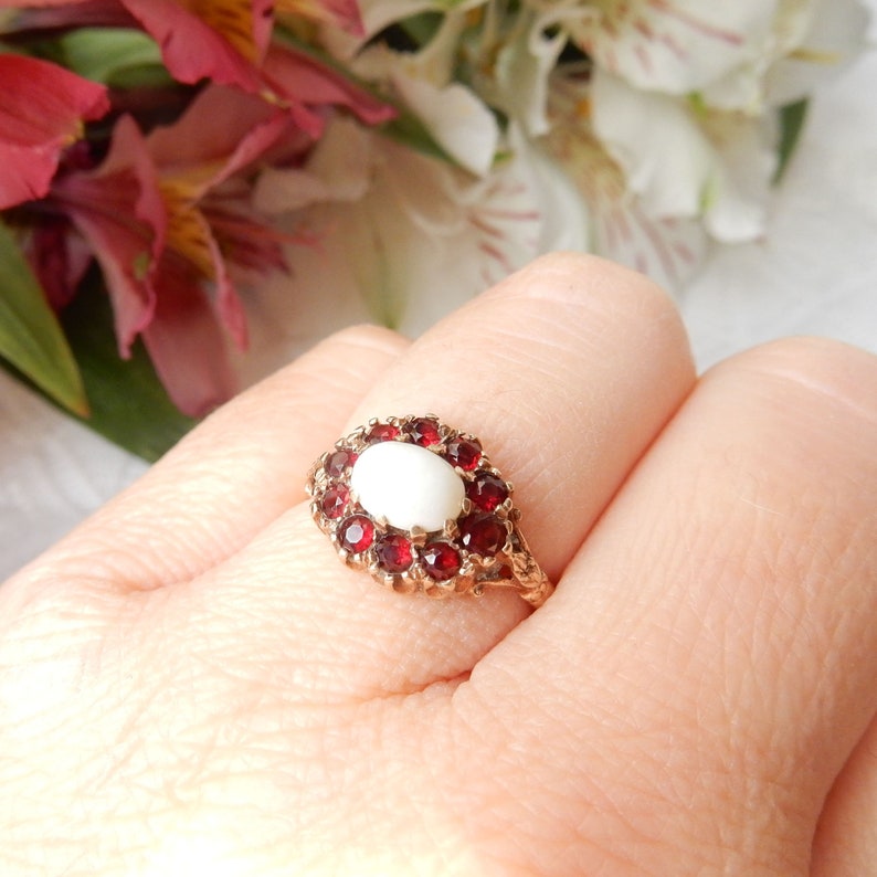 Antique 9ct Gold Opal & Garnet Ring US SIZE 7.5 UK P 1/2