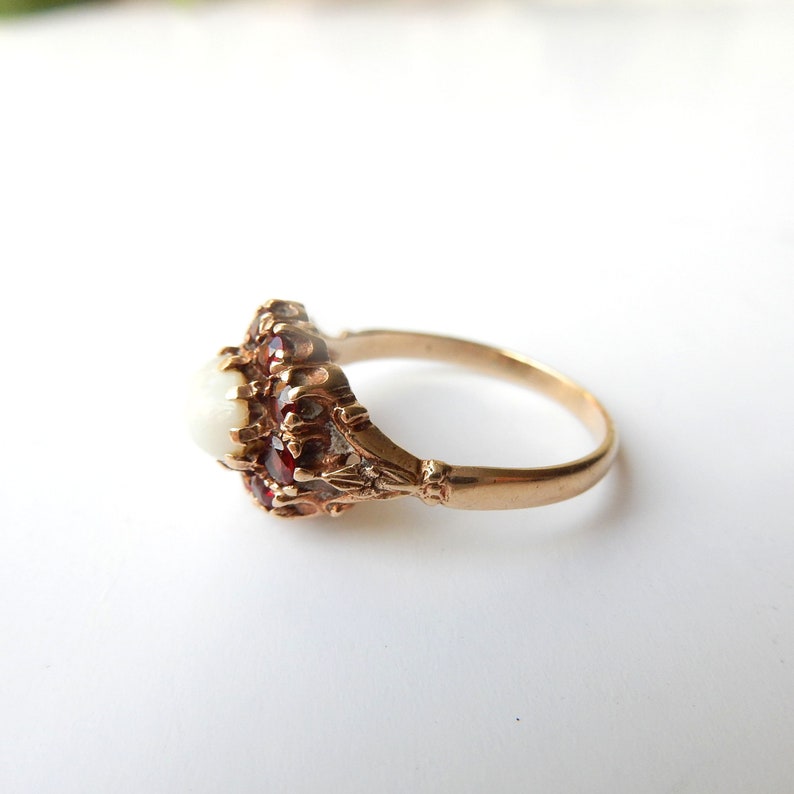 Antique 9ct Gold Opal & Garnet Ring US SIZE 7.5 UK P 1/2