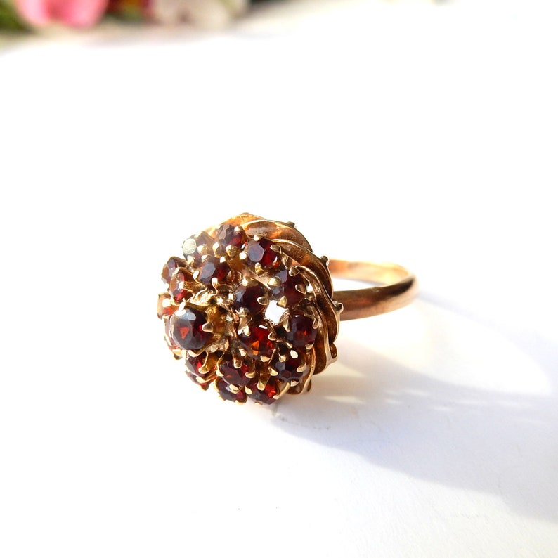 Vintage 14ct Gold Garnet Cocktail Ring US Size 7.5 UK Q