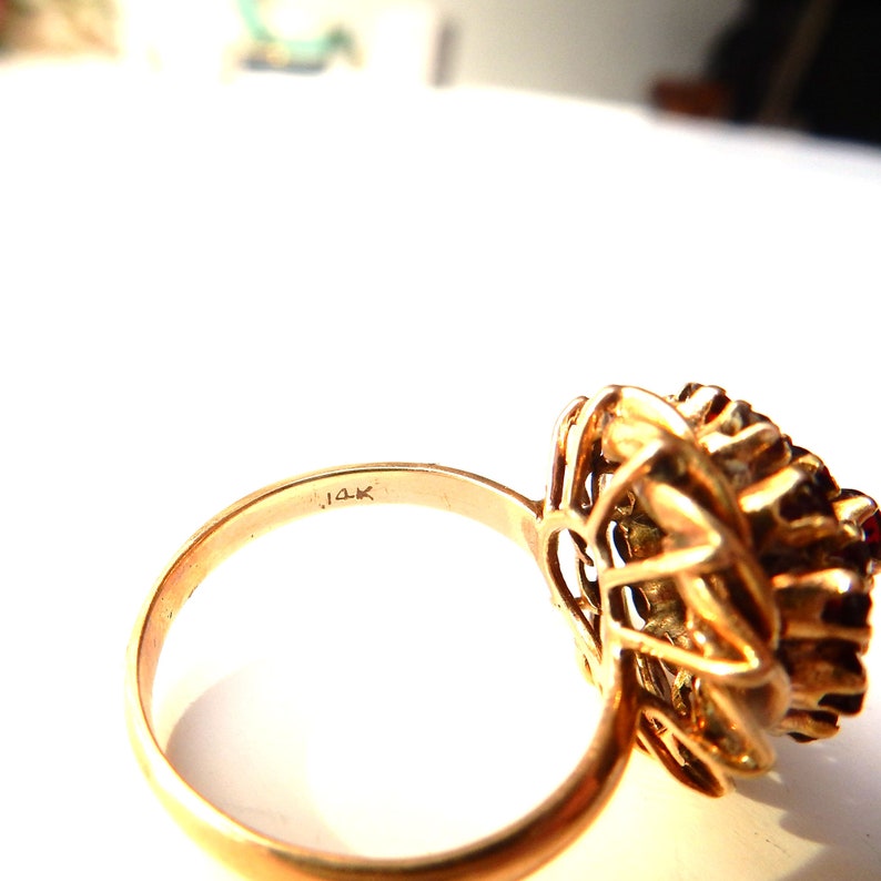 Vintage 14ct Gold Garnet Cocktail Ring US Size 7.5 UK Q