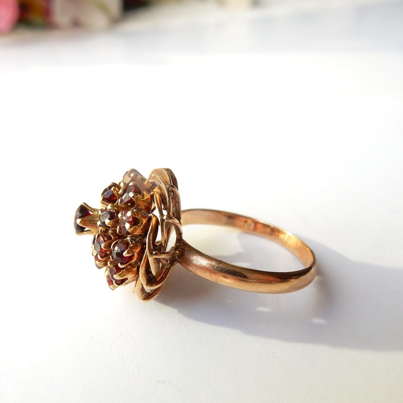 Vintage 14ct Gold Garnet Cocktail Ring US Size 7.5 UK Q