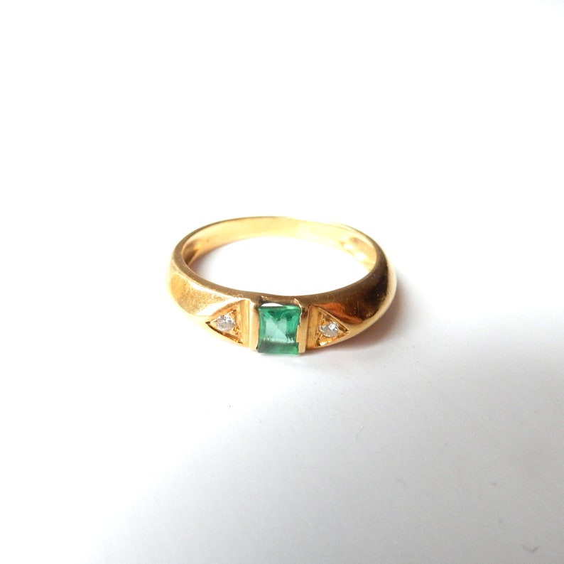 Vintage 9ct Gold Emerald & Diamond Band Ring US Size 5 UK K 1/2 May Birthstone