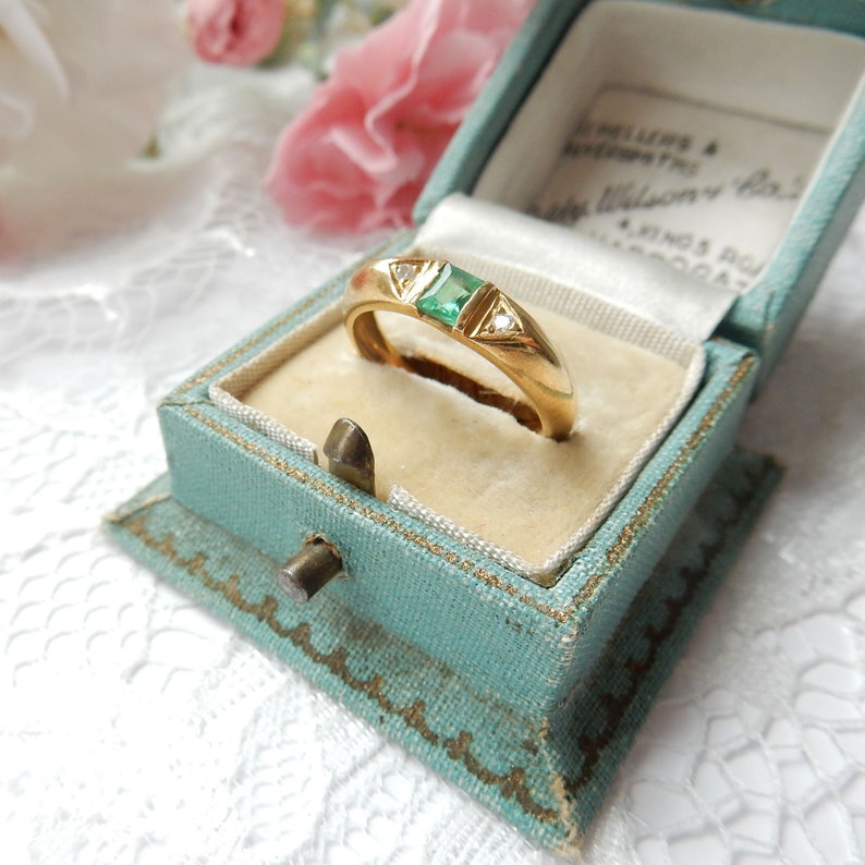 Vintage 9ct Gold Emerald & Diamond Band Ring US Size 5 UK K 1/2 May Birthstone