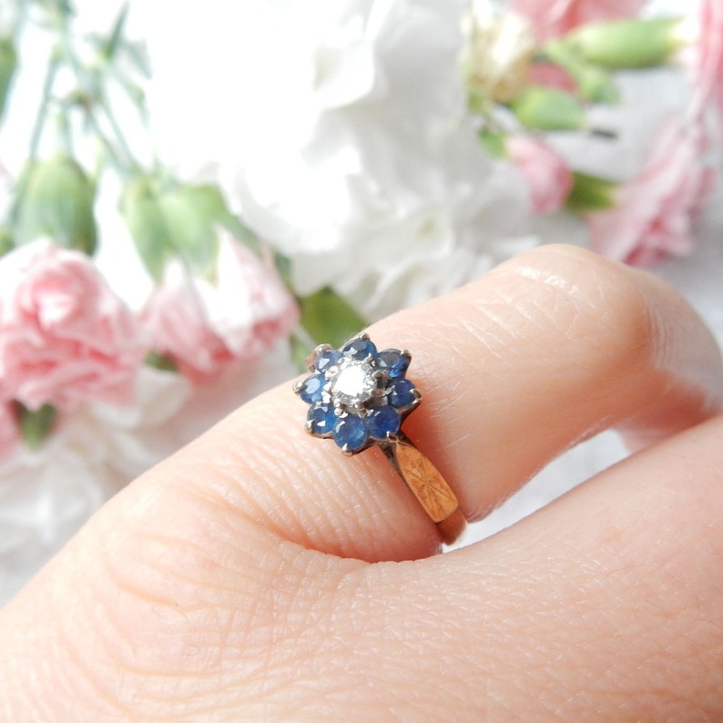 Antique 18ct Gold Diamond & Sapphire Daisy Ring US Size 6 UK N September Birthstone