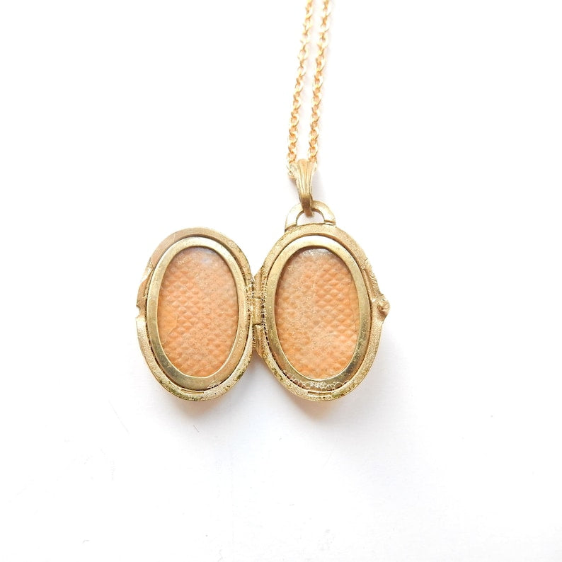 Vintage Rolled Gold Sunburst Locket Necklace