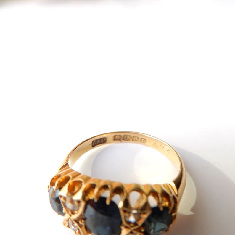 Antique 18ct Gold Sapphire & Diamond Ring US SIZE 5 3/4
