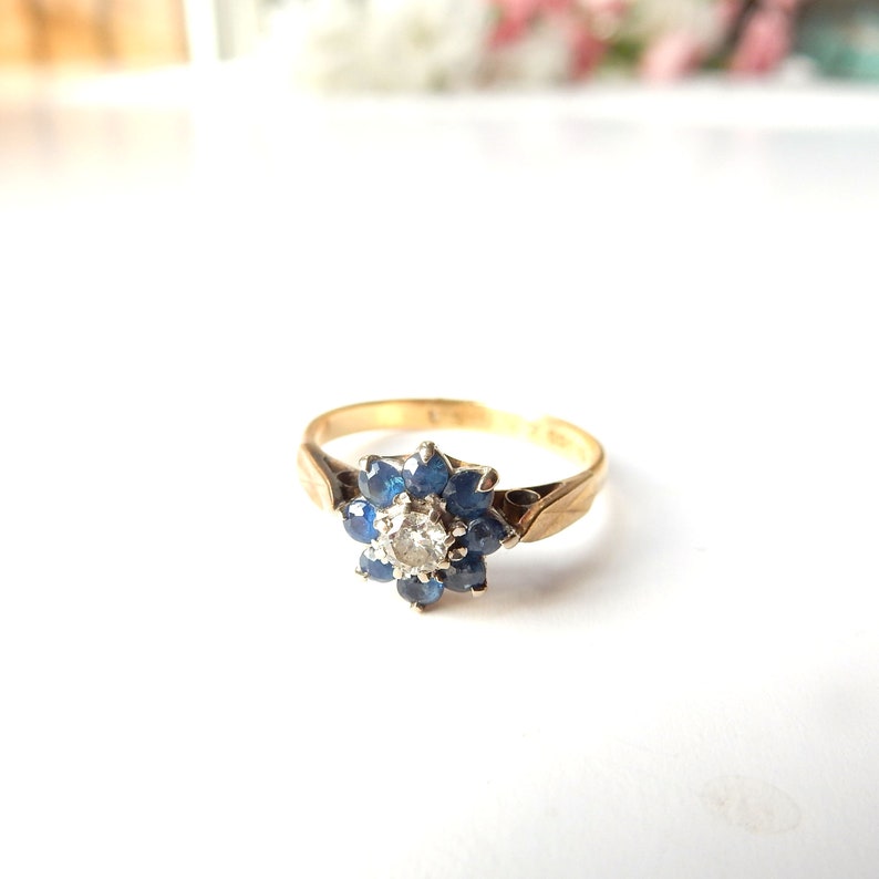 Antique 18ct Gold Diamond & Sapphire Daisy Ring US Size 6 UK N September Birthstone