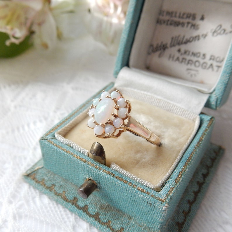Vintage 9ct Gold Opal Flower Ring US Size 5 3/4 UK M