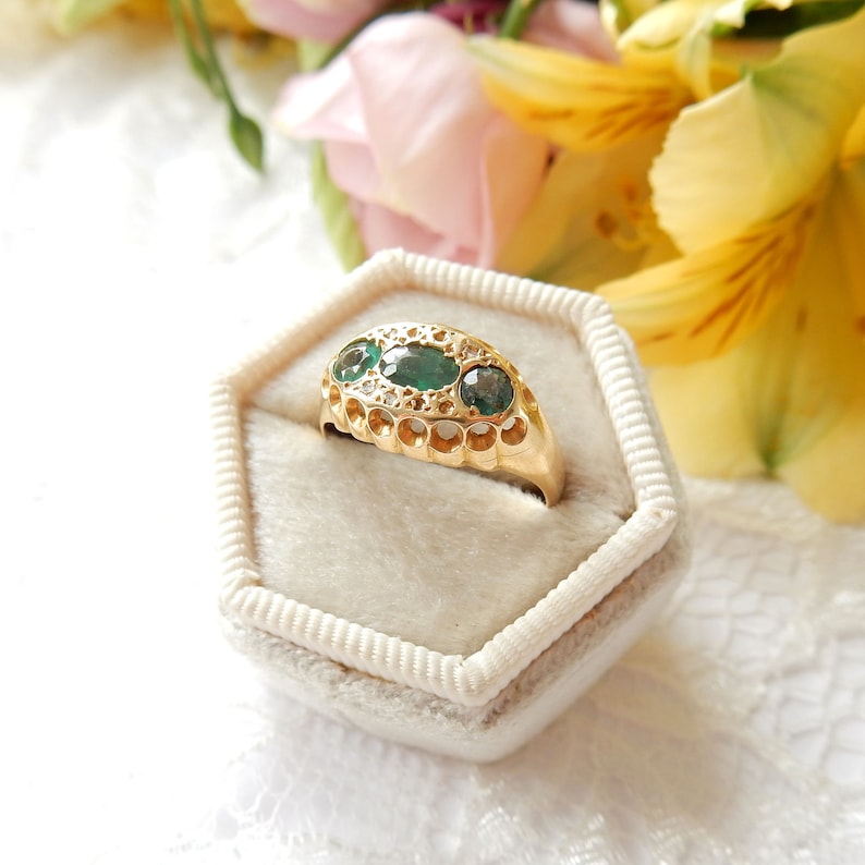 Edwardian 18ct Gold Emerald & Diamond Ring US Size 6 1/4 UK N