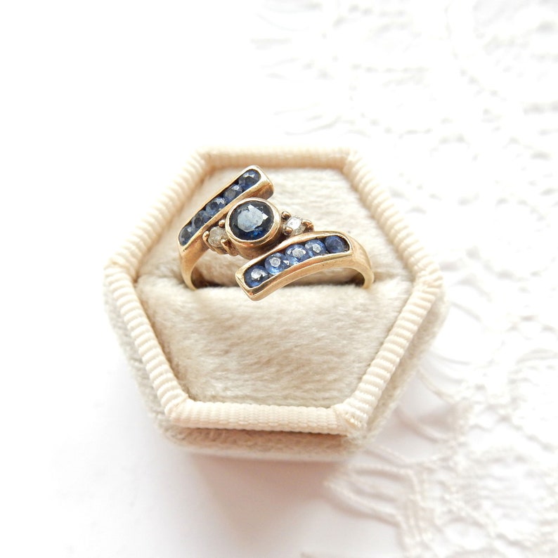 Vintage 9ct Gold Sapphire & Diamond Ring US Size 7.5 UK Q