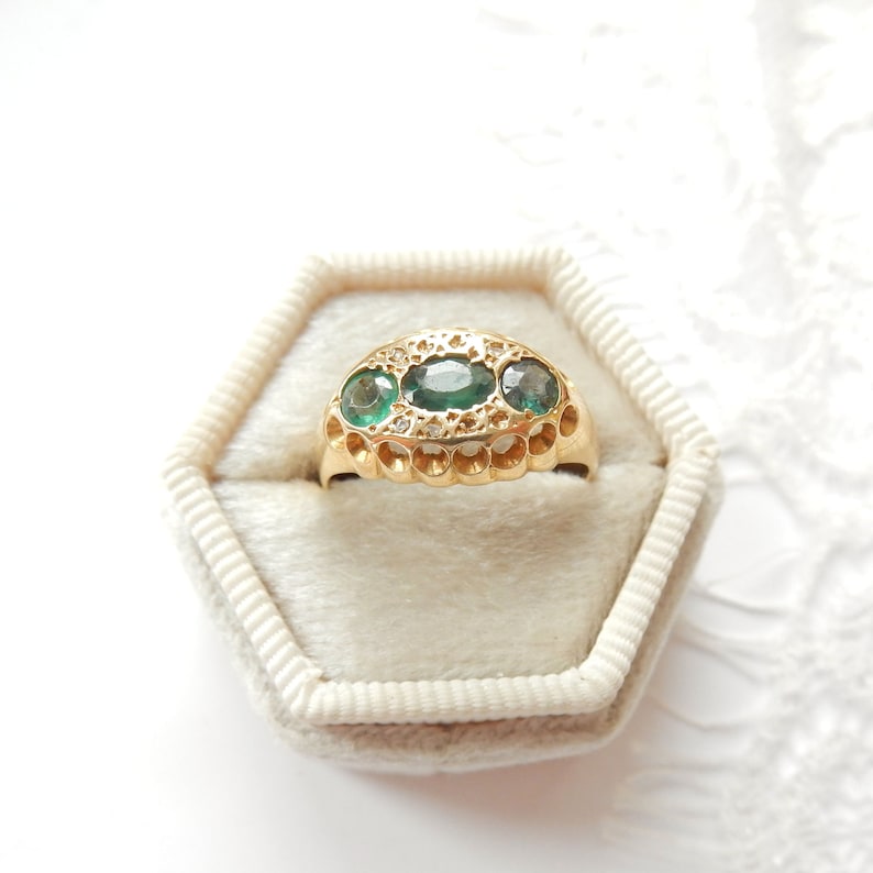 Edwardian 18ct Gold Emerald & Diamond Ring US Size 6 1/4 UK N