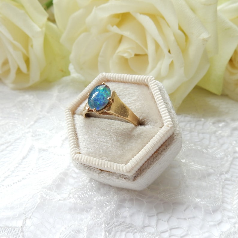 Vintage 8ct Gold Australian Black Opal Ring US Size 7 UK P