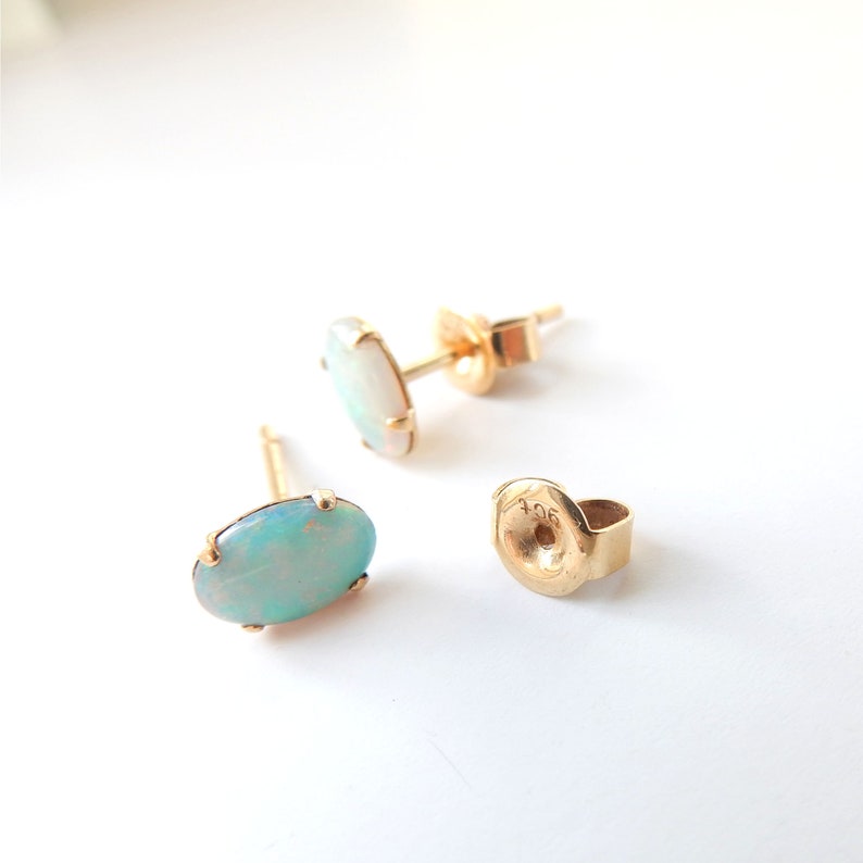 Vintage 9ct Gold Opal Stud Earrings