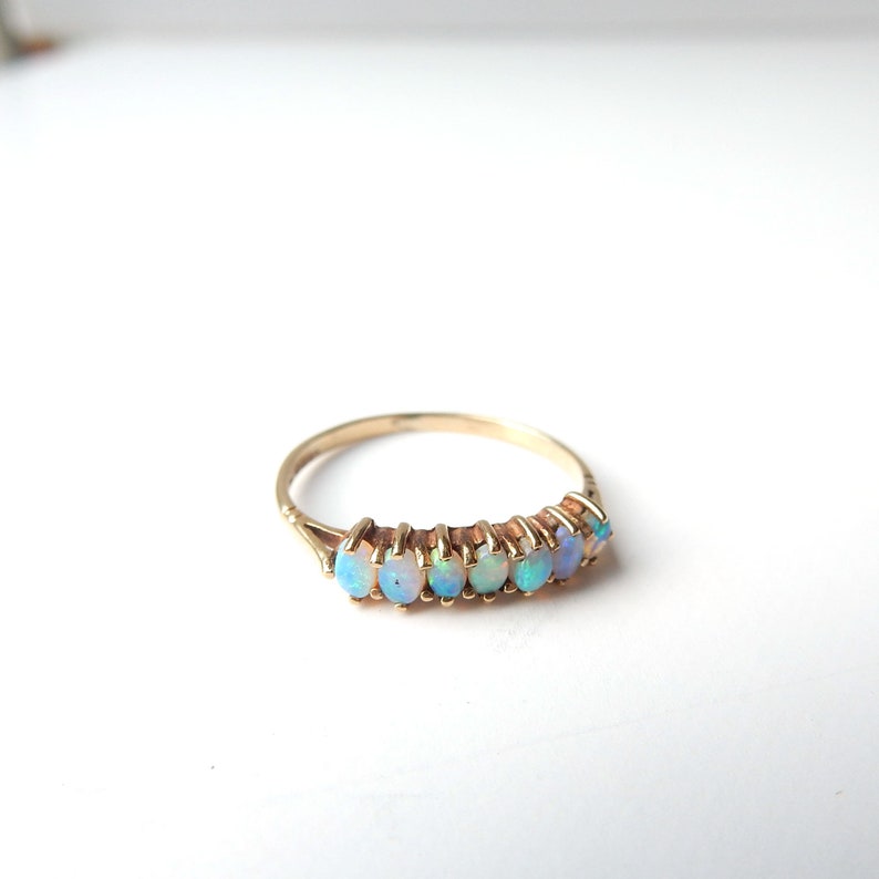 Vintage 9ct Gold Opal Seven Stone Ring US Size 6 UK N