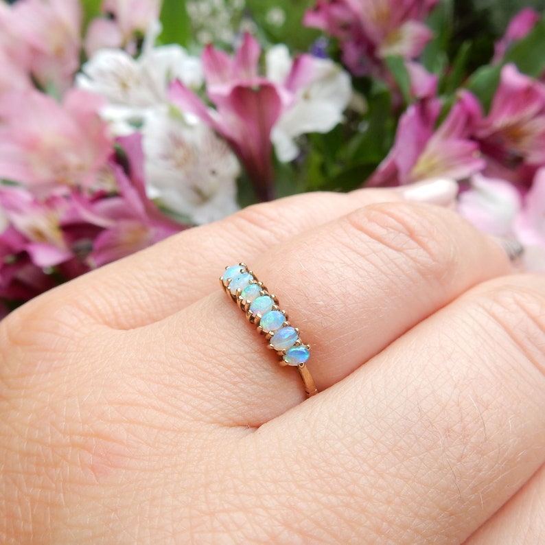Vintage 9ct Gold Opal Seven Stone Ring US Size 6 UK N