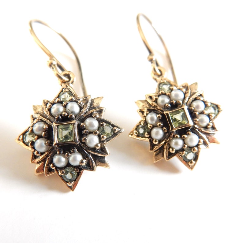 9ct Gold Peridot & Seed Pearl Drop Earrings (2.7grams)