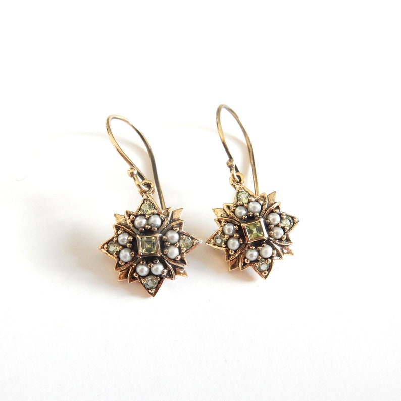 9ct Gold Peridot & Seed Pearl Drop Earrings (2.7grams)