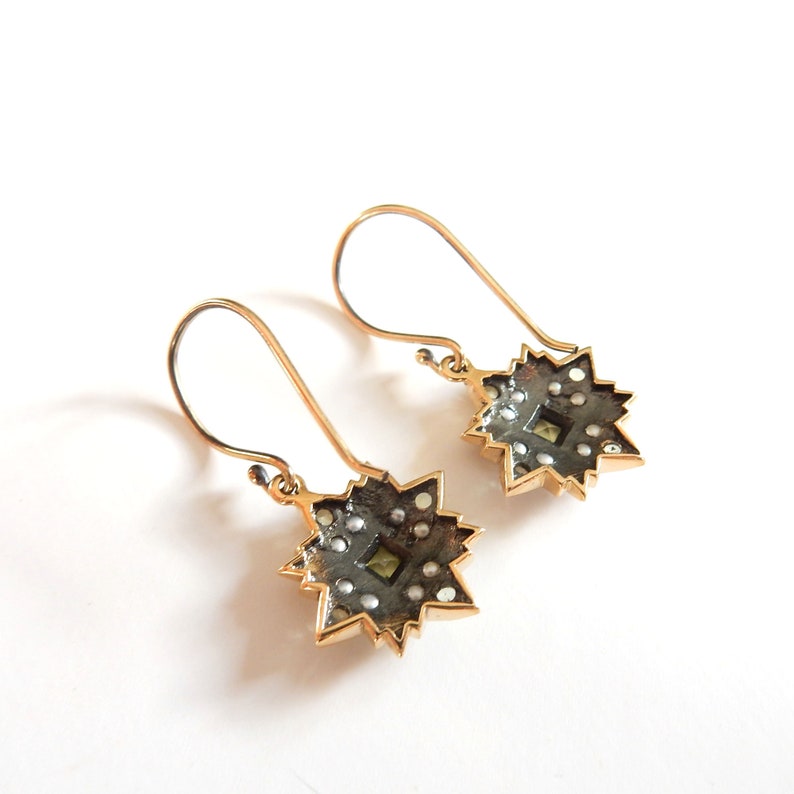 9ct Gold Peridot & Seed Pearl Drop Earrings (2.7grams)