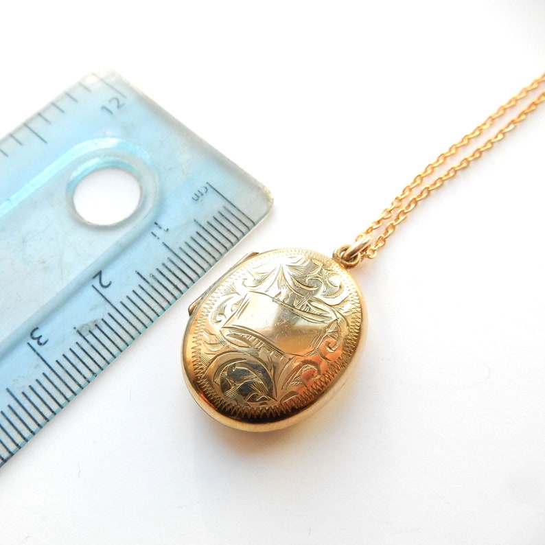 Vintage Rolled Gold Locket & Chain