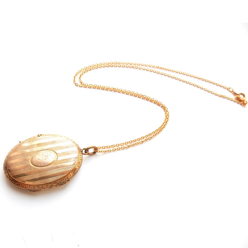 Vintage Rolled Gold Locket & Chain